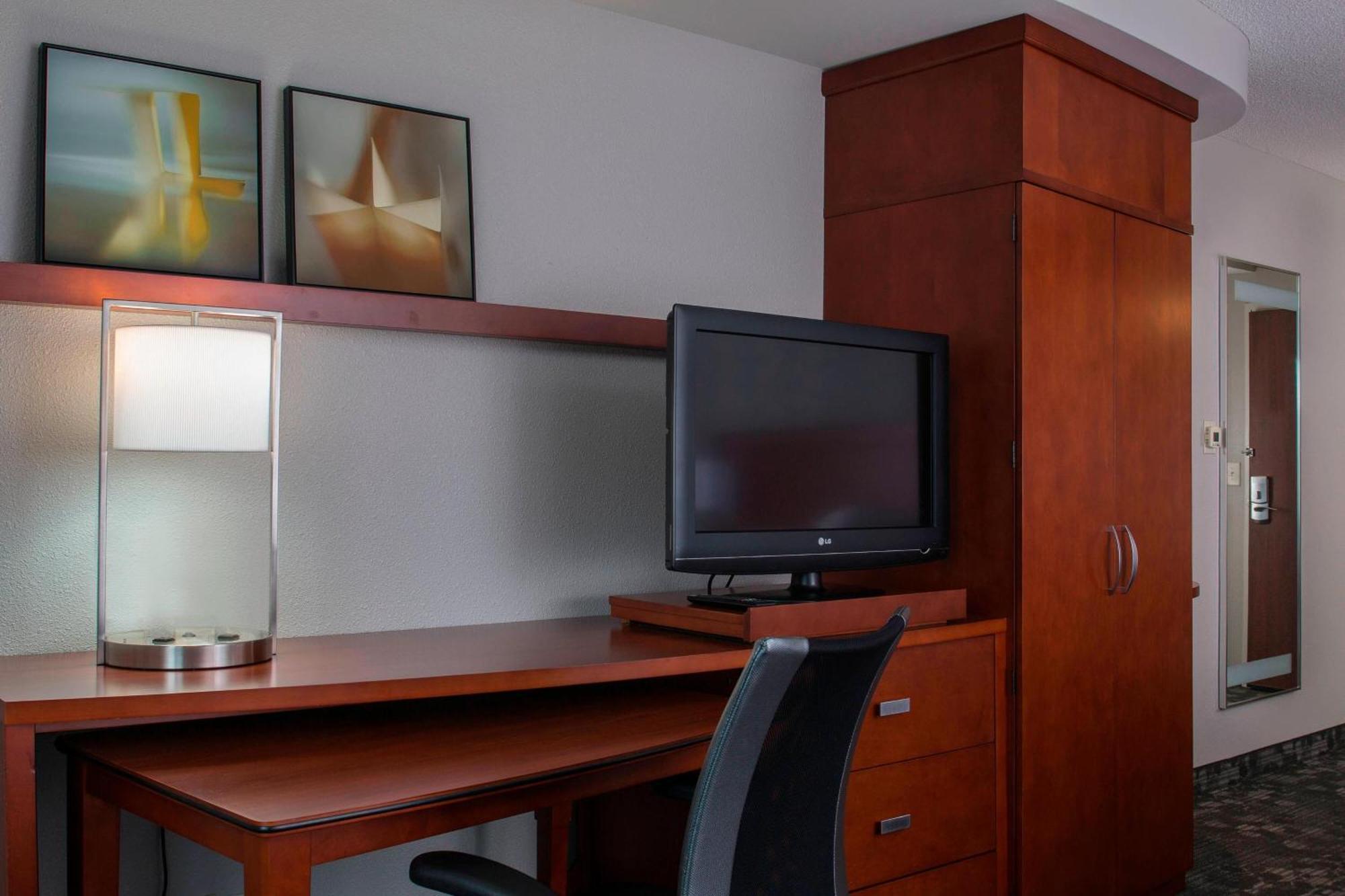 Courtyard By Marriott Nashville Гудлетсвилл Экстерьер фото